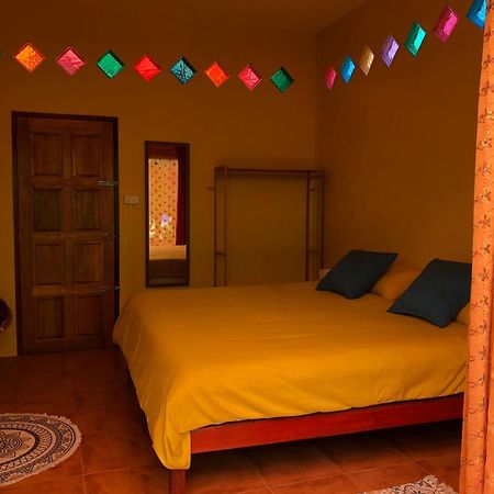 One World Bungalows Koh Lanta Bagian luar foto