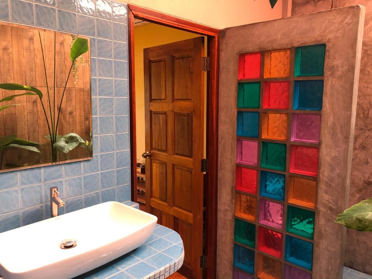 One World Bungalows Koh Lanta Bagian luar foto