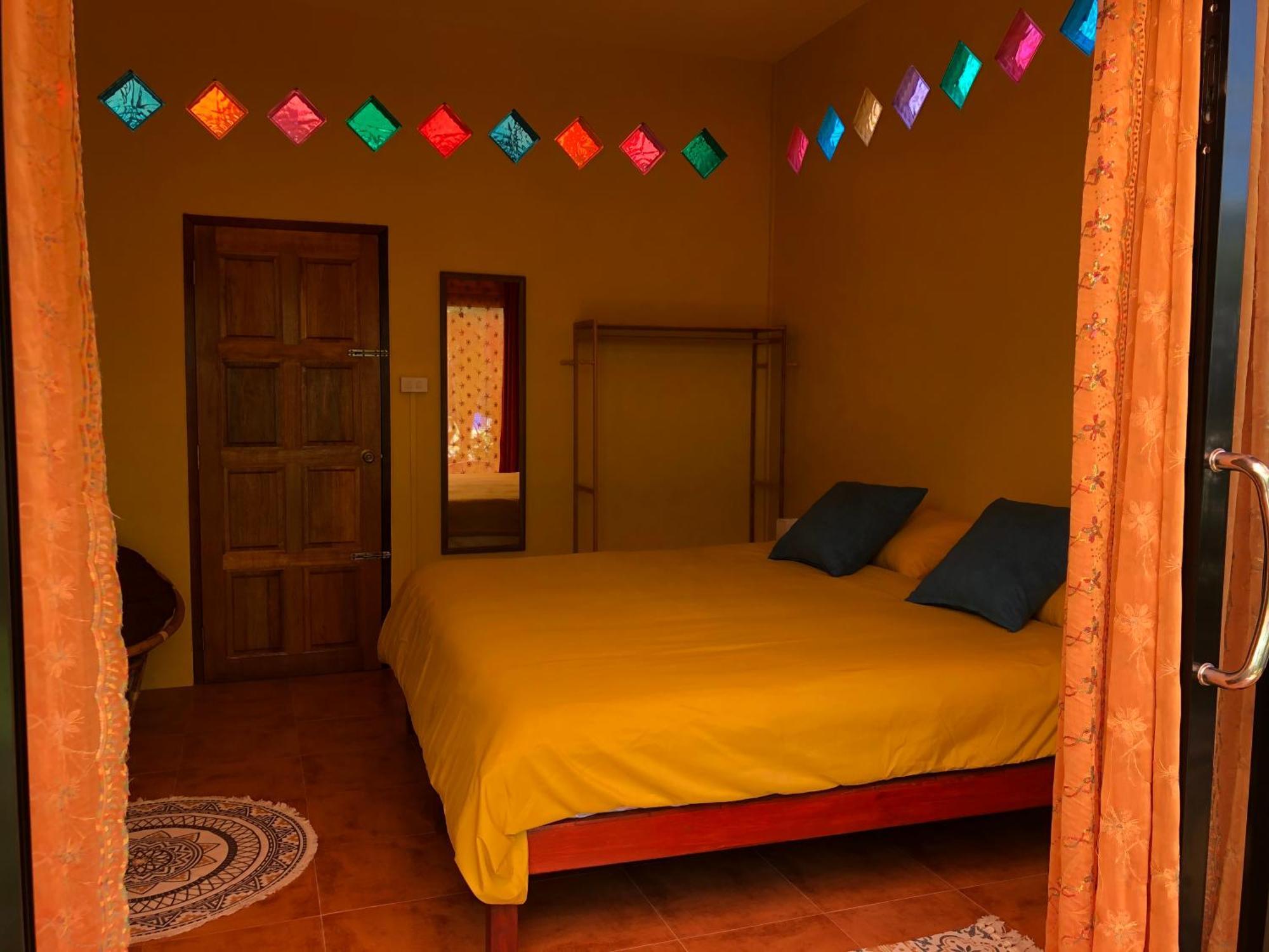 One World Bungalows Koh Lanta Bagian luar foto